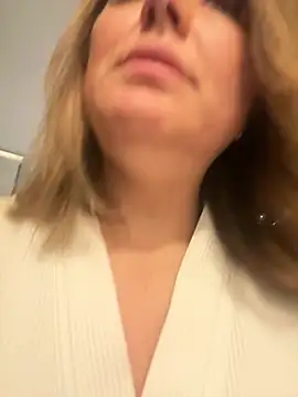 Emma roqueen online show from 03.18.26