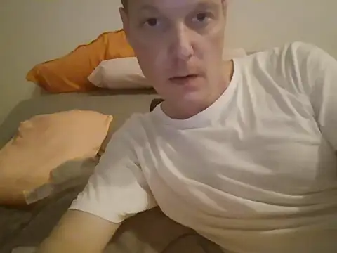 Snapshot of iluvhottenns chatting on 06.26.26 iluvhottenns online show from 06.26.26
