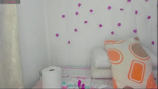 moana taylor online show from 10.02.25