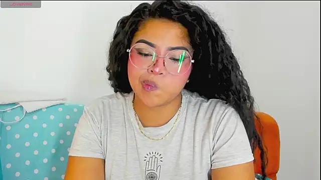 Snapshot of moana_taylor chatting on 04.19.26 moana taylor online show from 04.19.26