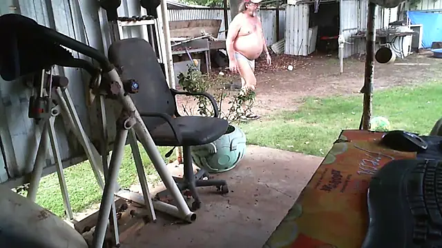 herbie010666 online show from 02.21.25