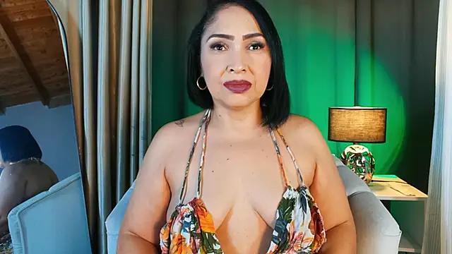 Madissononee online show from 11.19.25