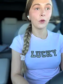 lunagirl13 online show from 09.24.25