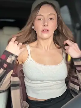 Snapshot of lunagirl13 chatting on 02.12.26 lunagirl13 online show from 02.12.26