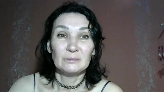 PrettyAndWild online show from 10.30.25