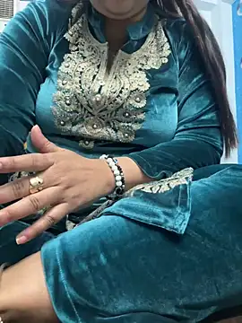 Preet Kaur 69 online show from 12.17.24