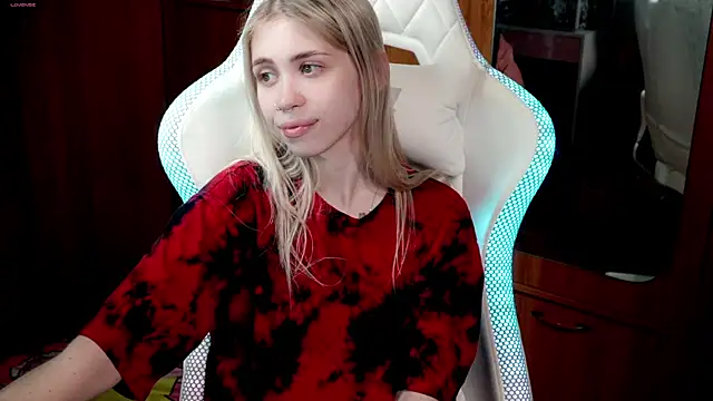 ho1yho1e online show from 10.16.25