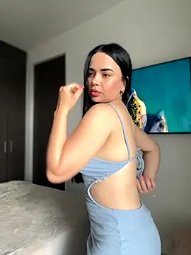 Snapshot of GeorginaJones chatting on 10.03.25 GeorginaJones online show from 10.03.25