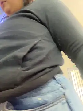 Snapshot of Lia_sexx chatting on 11.12.25 Lia sexx online show from 11.12.25