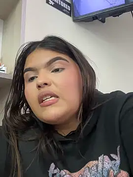 Snapshot of Lia_sexx chatting on 12.18.25 Lia sexx online show from 12.18.25