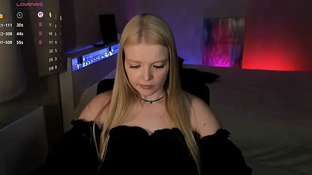 Snapshot of Ssweet_annie chatting on 04.19.26 Ssweet annie online show from 04.19.26