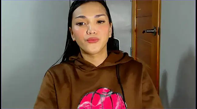 Snapshot of WONDERWOMAN2023 chatting on 03.09.25 WONDERWOMAN2023 online show from 03.09.25