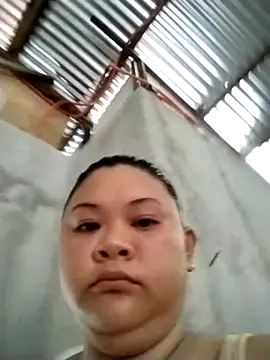 curvee Kyra online show from 09.30.25