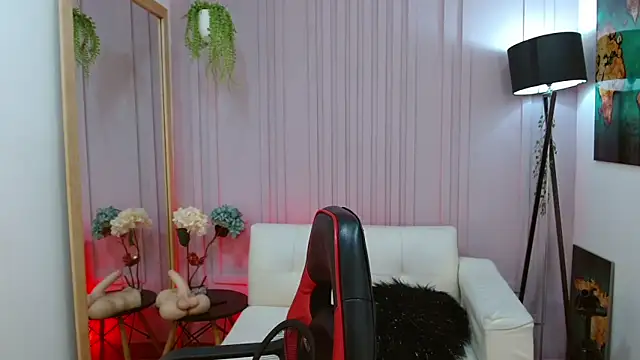 Snapshot of Britney_taylor_ chatting on 01.03.25 Britney taylor online show from 01.03.25