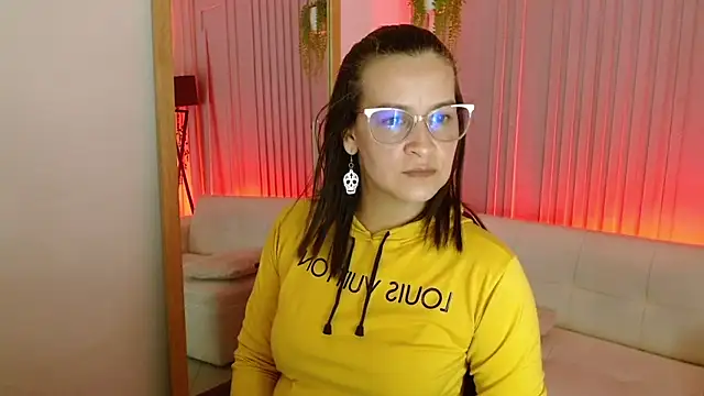 Snapshot of Britney_taylor_ chatting on 03.22.25 Britney taylor online show from 03.22.25