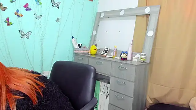 Snapshot of Britney_taylor_ chatting on 09.18.25 Britney taylor online show from 09.18.25