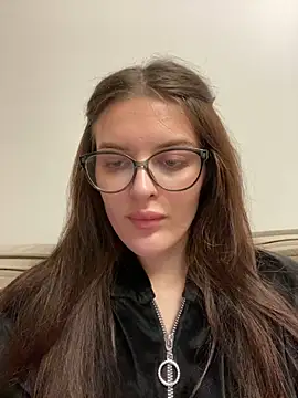 Snapshot of little_belucci chatting on 01.28.25 little belucci online show from 01.28.25