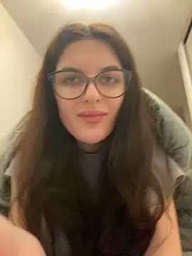 Snapshot of little_belucci chatting on 02.06.25 little belucci online show from 02.06.25