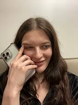 Snapshot of little_belucci chatting on 03.06.25 little belucci online show from 03.06.25