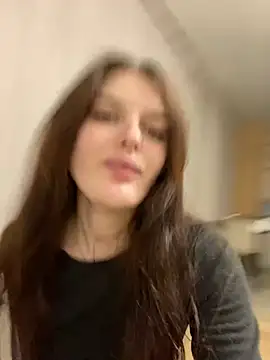 Snapshot of little_belucci chatting on 03.17.25 little belucci online show from 03.17.25
