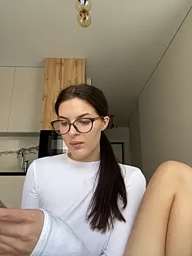 Snapshot of little_belucci chatting on 10.14.25 little belucci online show from 10.14.25