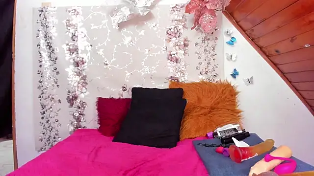 Hannaa32 online show from 03.01.25