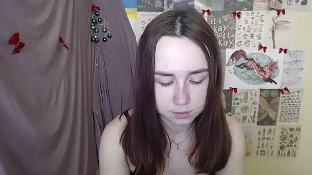 VeryVeryVeryShy  online show from 12.18.25