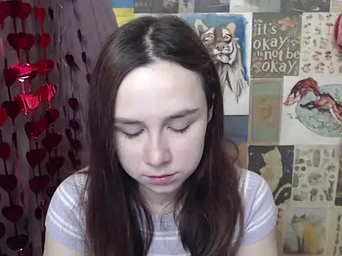 Snapshot of VeryVeryVeryShy_ chatting on 02.12.26 VeryVeryVeryShy online show from 02.12.26