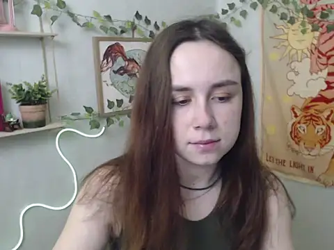 Snapshot of VeryVeryVeryShy_ chatting on 04.13.26 VeryVeryVeryShy online show from 04.13.26