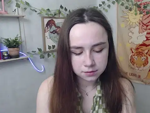 Snapshot of VeryVeryVeryShy_ chatting on 04.27.26 VeryVeryVeryShy online show from 04.27.26