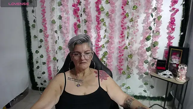 bety-cum2 online show from 02.28.25