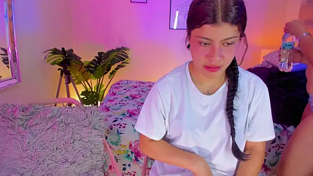 little antonela online show from 09.08.25