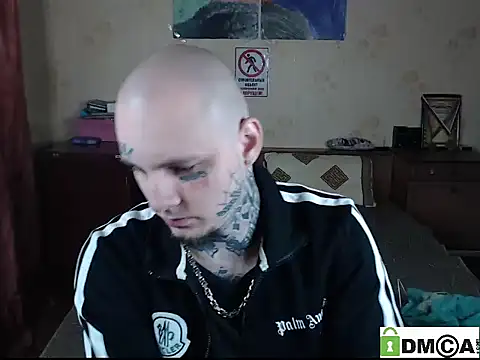 Snapshot of Keny_Collins chatting on 10.01.25 Keny Collins online show from 10.01.25