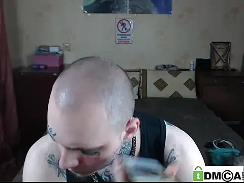 Snapshot of Keny_Collins chatting on 10.15.25 Keny Collins online show from 10.15.25