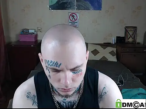 Snapshot of Keny_Collins chatting on 10.26.25 Keny Collins online show from 10.26.25