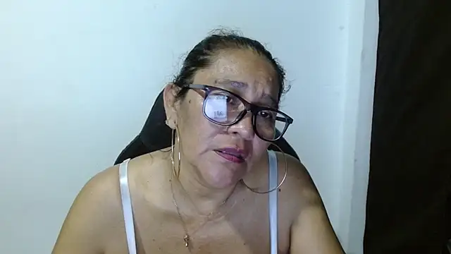 katia mature online show from 10.26.25