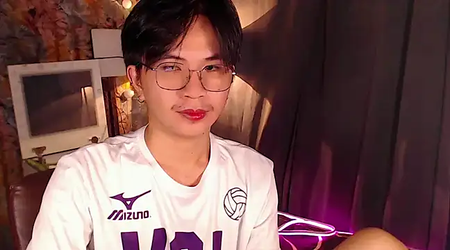 Snapshot of Sexy_Handsome_Drex chatting on 12.26.24 Sexy Handsome Drex online show from 12.26.24