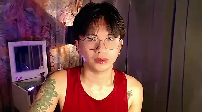 Snapshot of Sexy_Handsome_Drex chatting on 01.20.25 Sexy Handsome Drex online show from 01.20.25