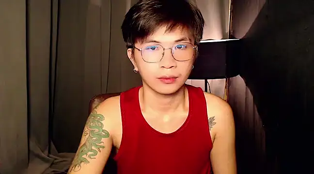 Snapshot of Sexy_Handsome_Drex chatting on 03.10.25 Sexy Handsome Drex online show from 03.10.25