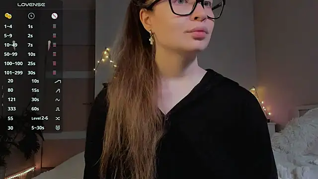 Snapshot of Virtual_Girll chatting on 09.11.25 Virtual Girll online show from 09.11.25