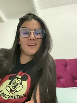 Snapshot of SWEETLILY18 chatting on 01.23.25 SWEETLILY18 online show from 01.23.25