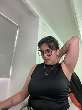 Snapshot of SWEETLILY18 chatting on 02.03.25 SWEETLILY18 online show from 02.03.25