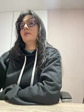 Snapshot of SWEETLILY18 chatting on 02.12.25 SWEETLILY18 online show from 02.12.25