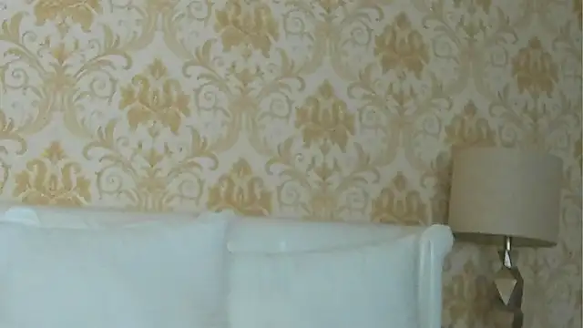 GiannaElliss online show from 02.11.25