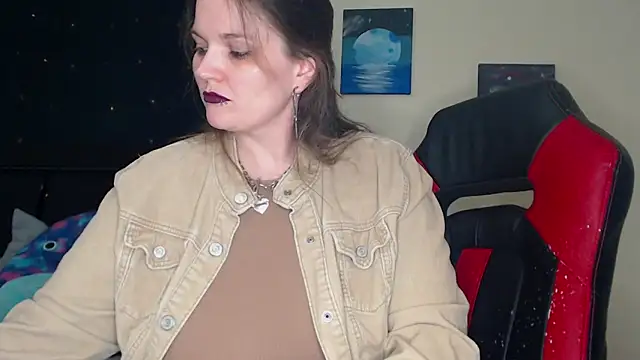 Snapshot of ToxicLilly chatting on 01.03.25 ToxicLilly online show from 01.03.25