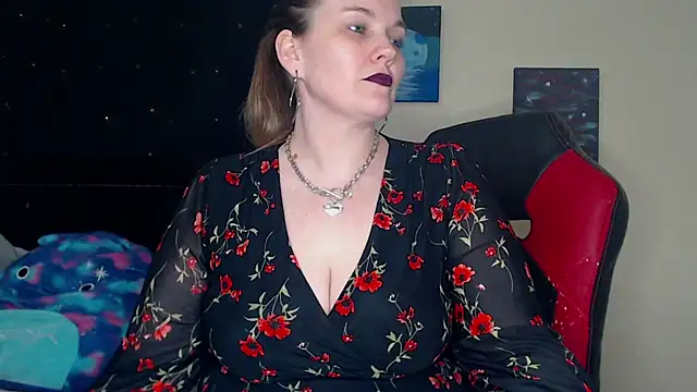Snapshot of ToxicLilly chatting on 01.05.25 ToxicLilly online show from 01.05.25