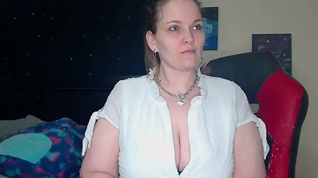 Snapshot of ToxicLilly chatting on 01.11.25 ToxicLilly online show from 01.11.25