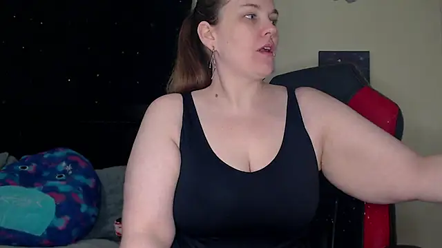 Snapshot of ToxicLilly chatting on 01.19.25 ToxicLilly online show from 01.19.25