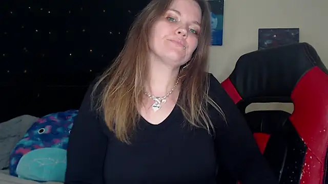Snapshot of ToxicLilly chatting on 02.06.25 ToxicLilly online show from 02.06.25
