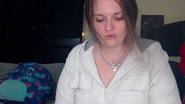 Snapshot of ToxicLilly chatting on 03.21.25 ToxicLilly online show from 03.21.25